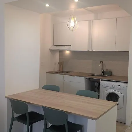 2 Pieces Proche Antibes